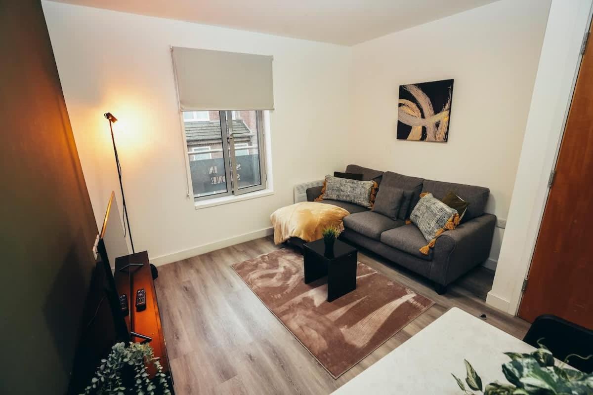 1Br City Centre Apt, Self Check In, Wifi, By Derbnb เชฟฟิลด์ ภายนอก รูปภาพ