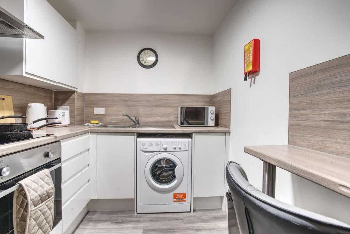 1Br City Centre Apt, Self Check In, Wifi, By Derbnb เชฟฟิลด์ ภายนอก รูปภาพ